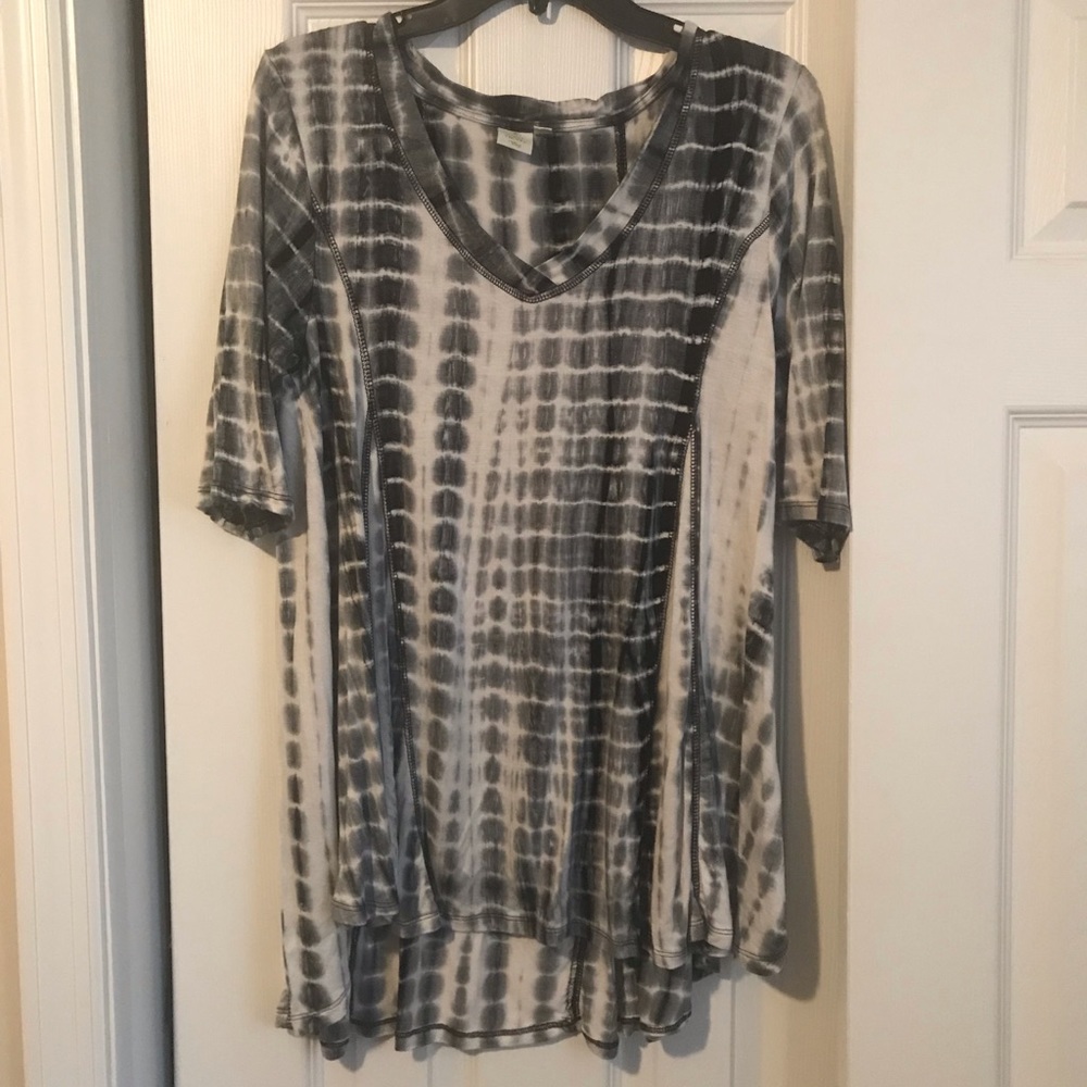 Tie dye looking print top